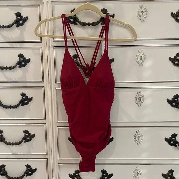 NWT Beachsissi Elegant Burgundy Women's One Piece Swimsuit Size Medium - Picture 3 of 5